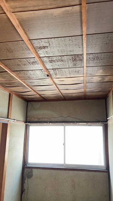 長年、空家で放置後のご実家を買取させていただきました。