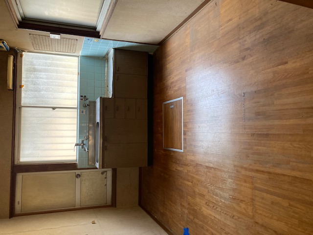 長年、空家で放置後のご実家を買取させていただきました。